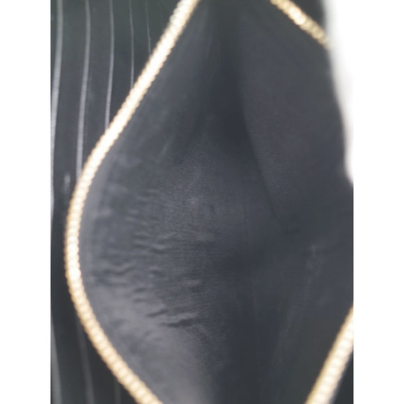 Saint Laurent Paris Viki Chain Shoulder Bag Black - Picture 7 of 8